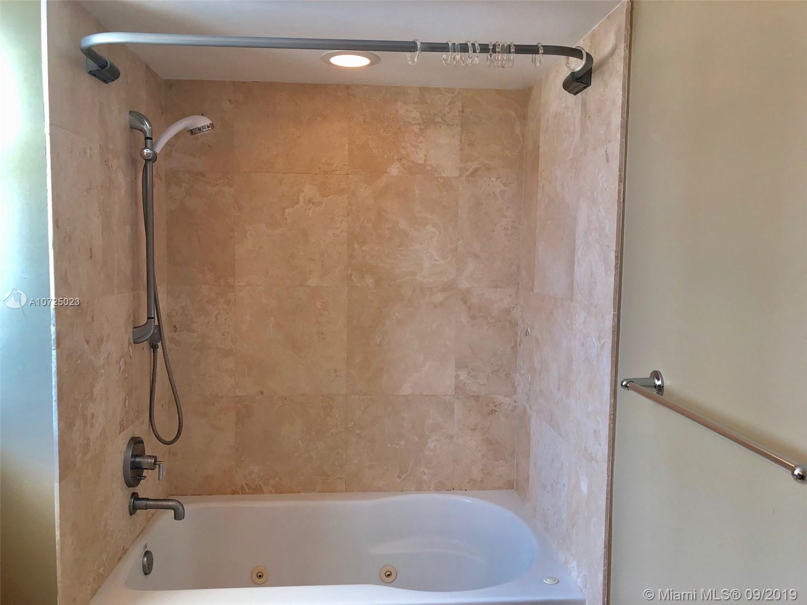 BRICKELL ON THE RIVER S T - Residential