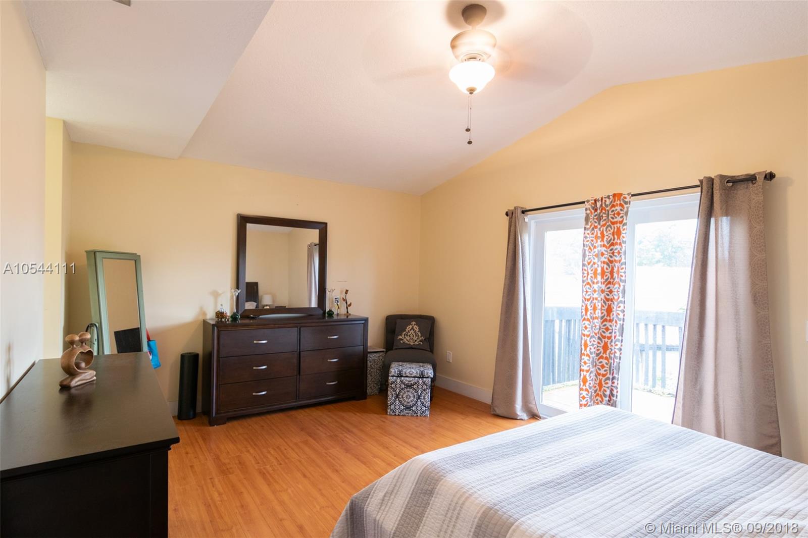 LKS OF MEADOW VILG HOMES - Residential