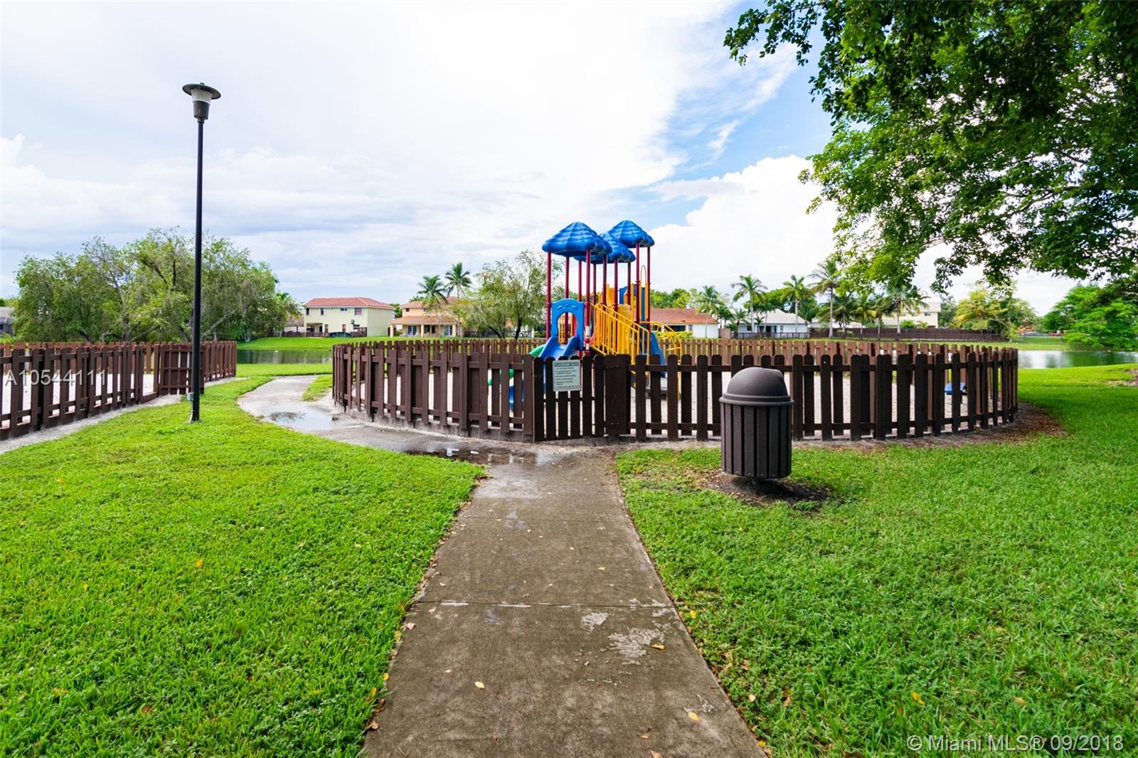 LKS OF MEADOW VILG HOMES - Residential