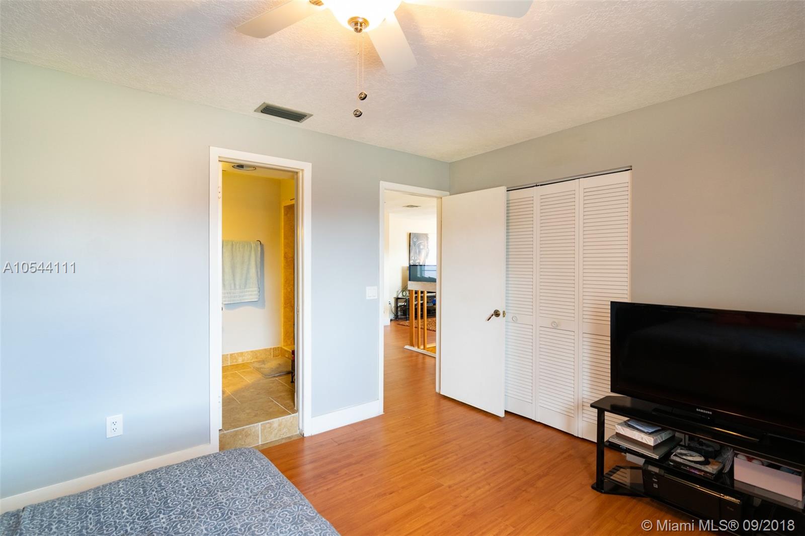 LKS OF MEADOW VILG HOMES - Residential