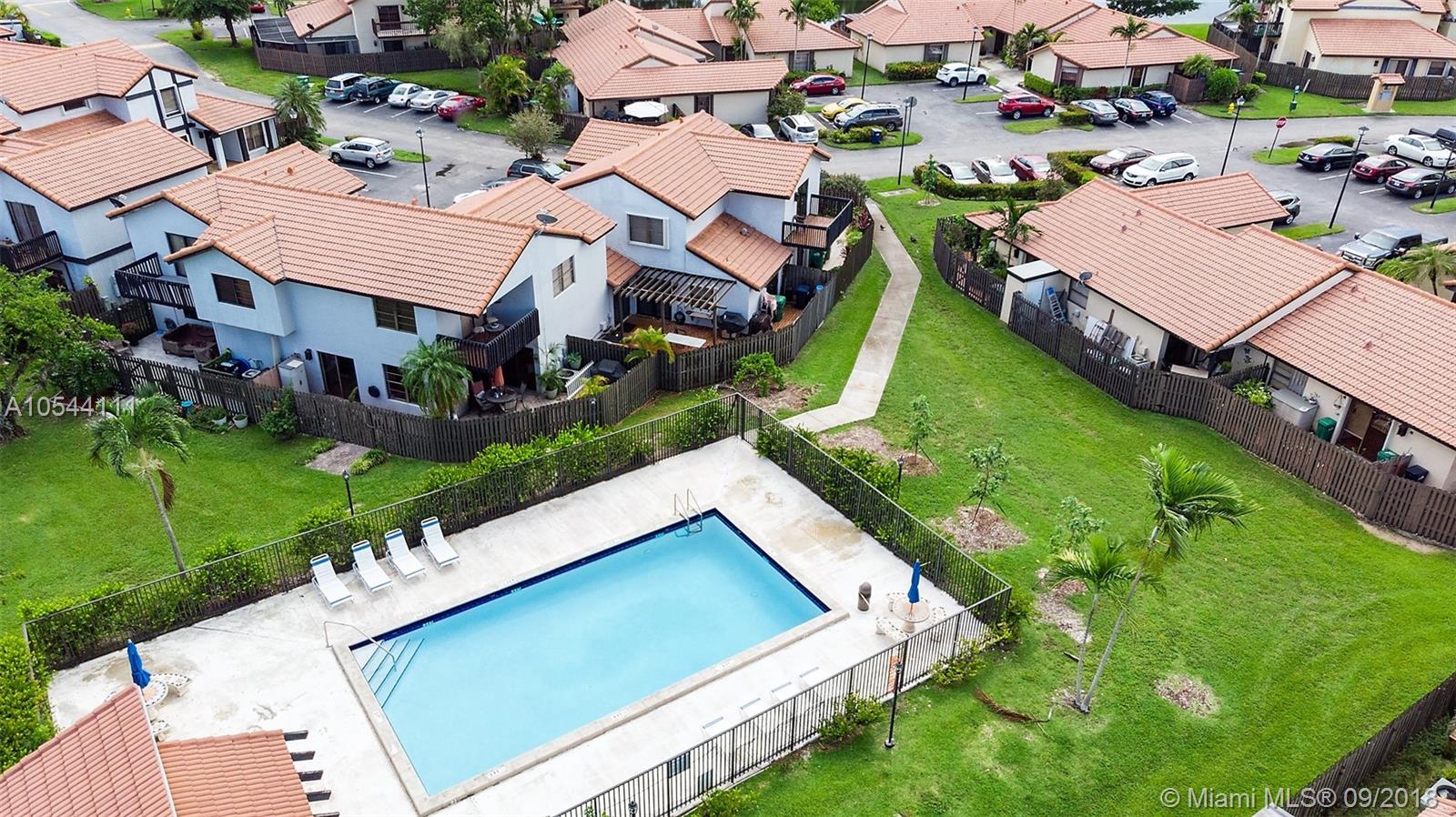 LKS OF MEADOW VILG HOMES - Residential