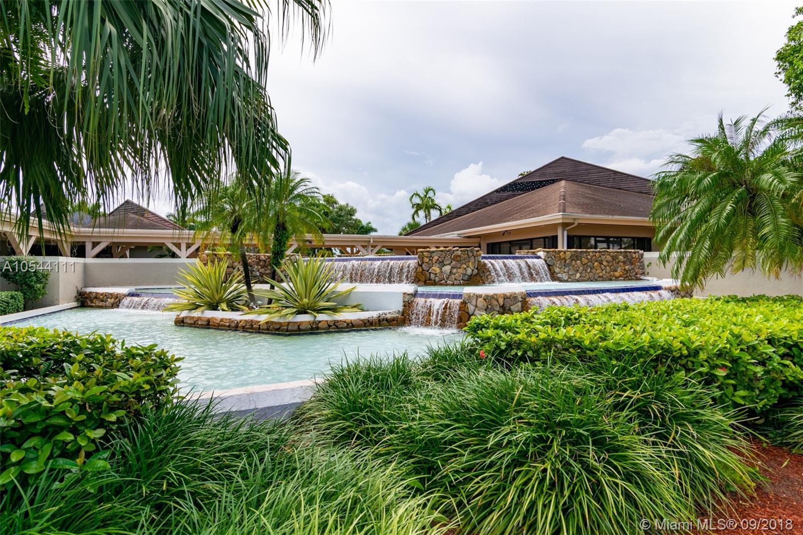 LKS OF MEADOW VILG HOMES - Residential