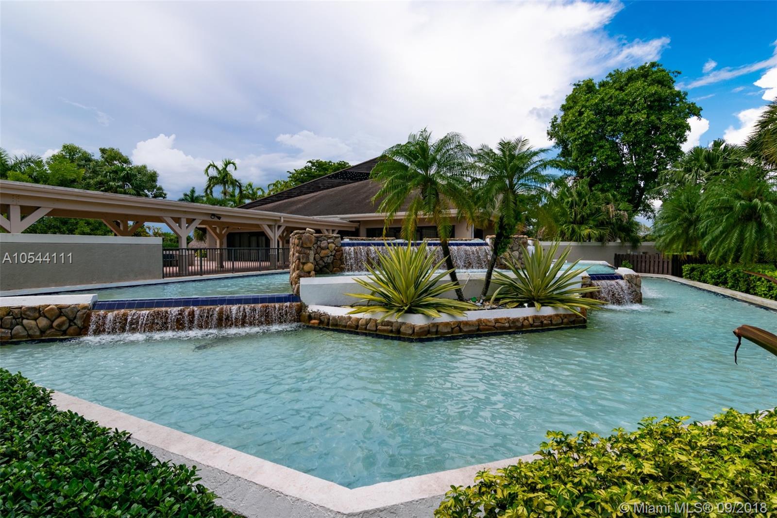 LKS OF MEADOW VILG HOMES - Residential