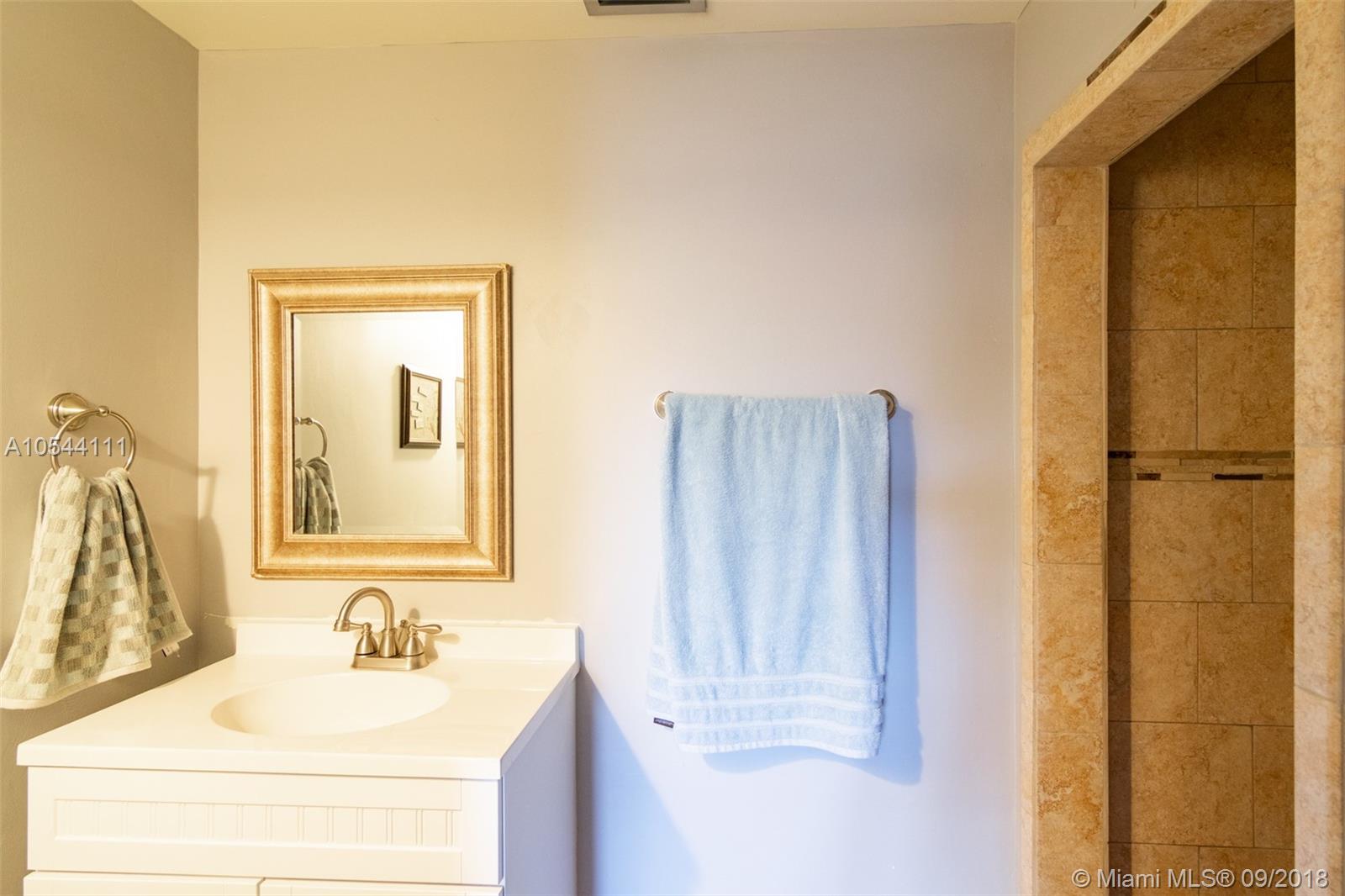 LKS OF MEADOW VILG HOMES - Residential