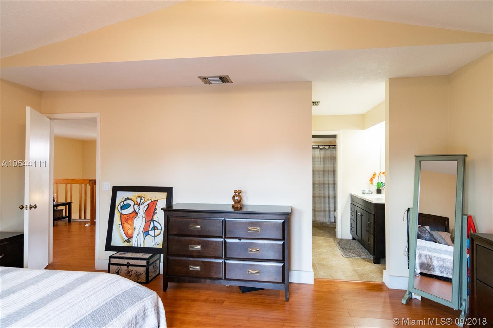 LKS OF MEADOW VILG HOMES - Residential