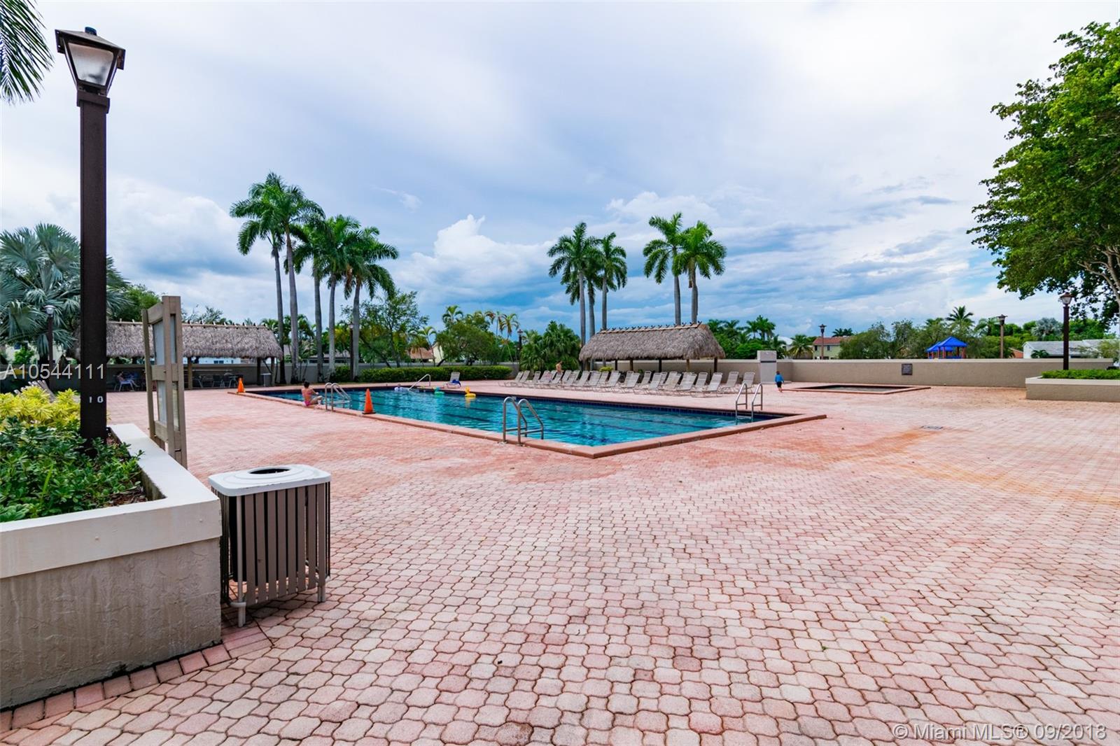 LKS OF MEADOW VILG HOMES - Residential