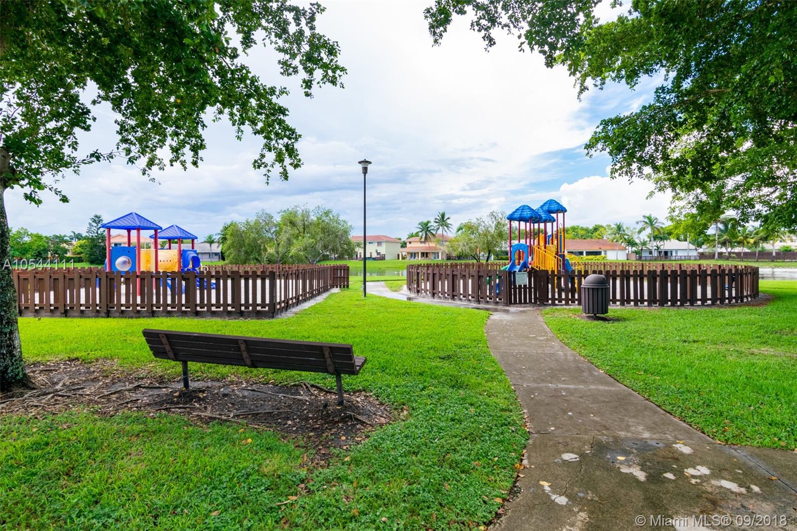 LKS OF MEADOW VILG HOMES - Residential