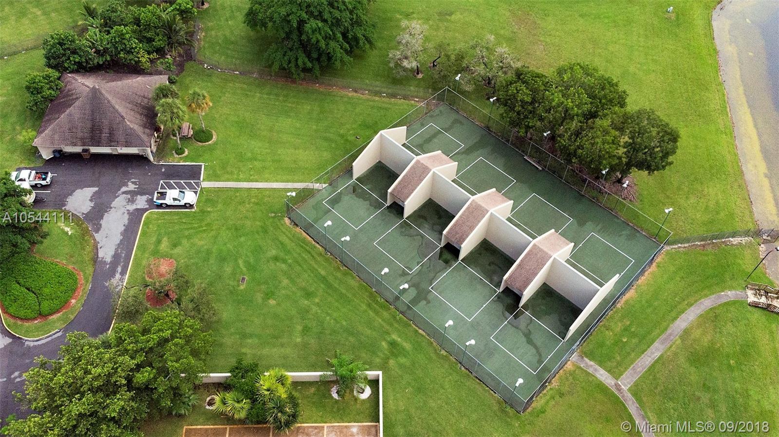 LKS OF MEADOW VILG HOMES - Residential