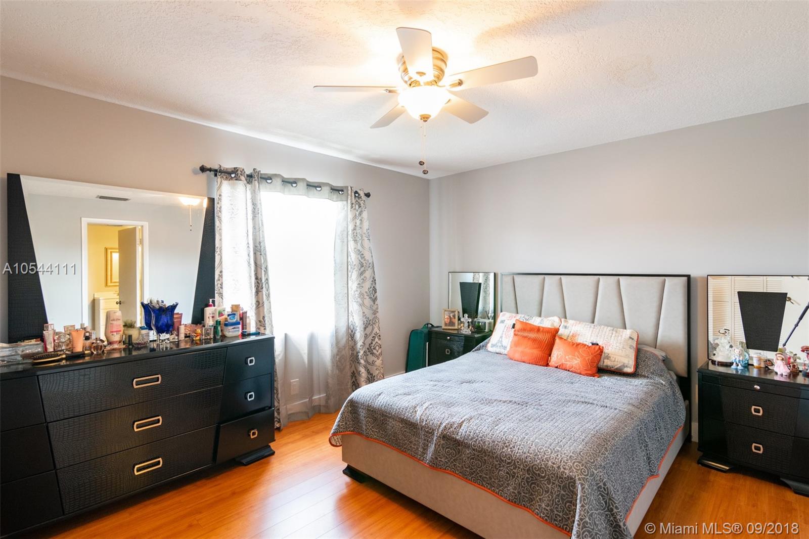 LKS OF MEADOW VILG HOMES - Residential