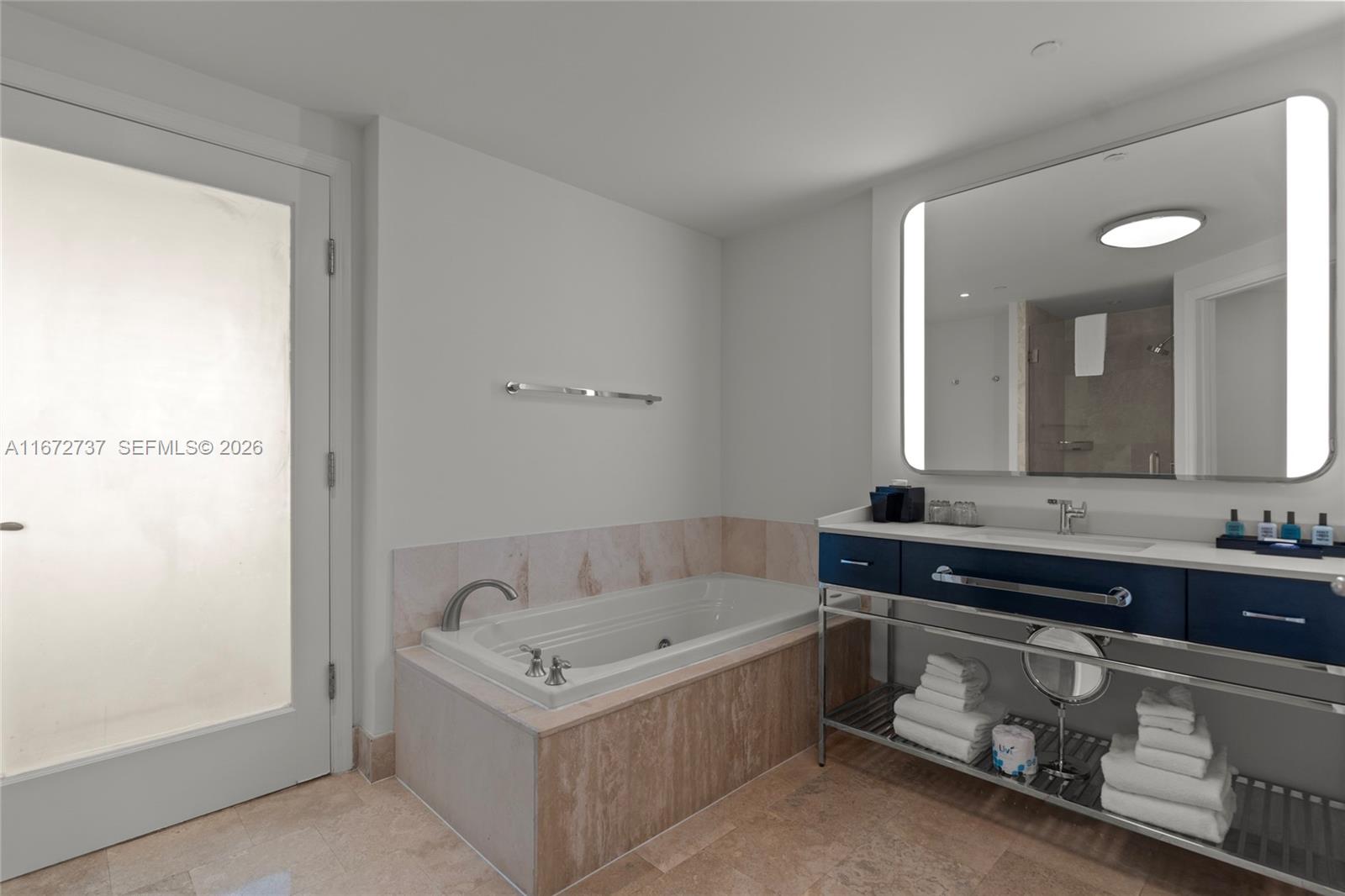 Fontainebleau II Tresor - Residential