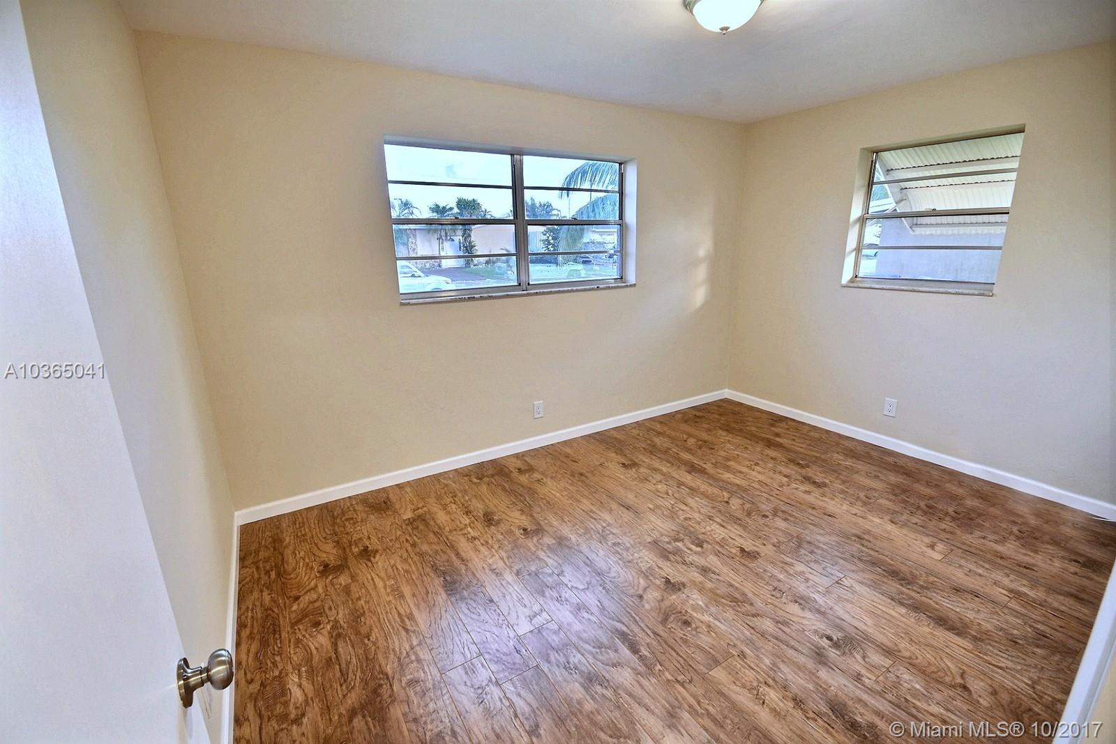 SUNSHINE PARK ESTATES ADD - Residential