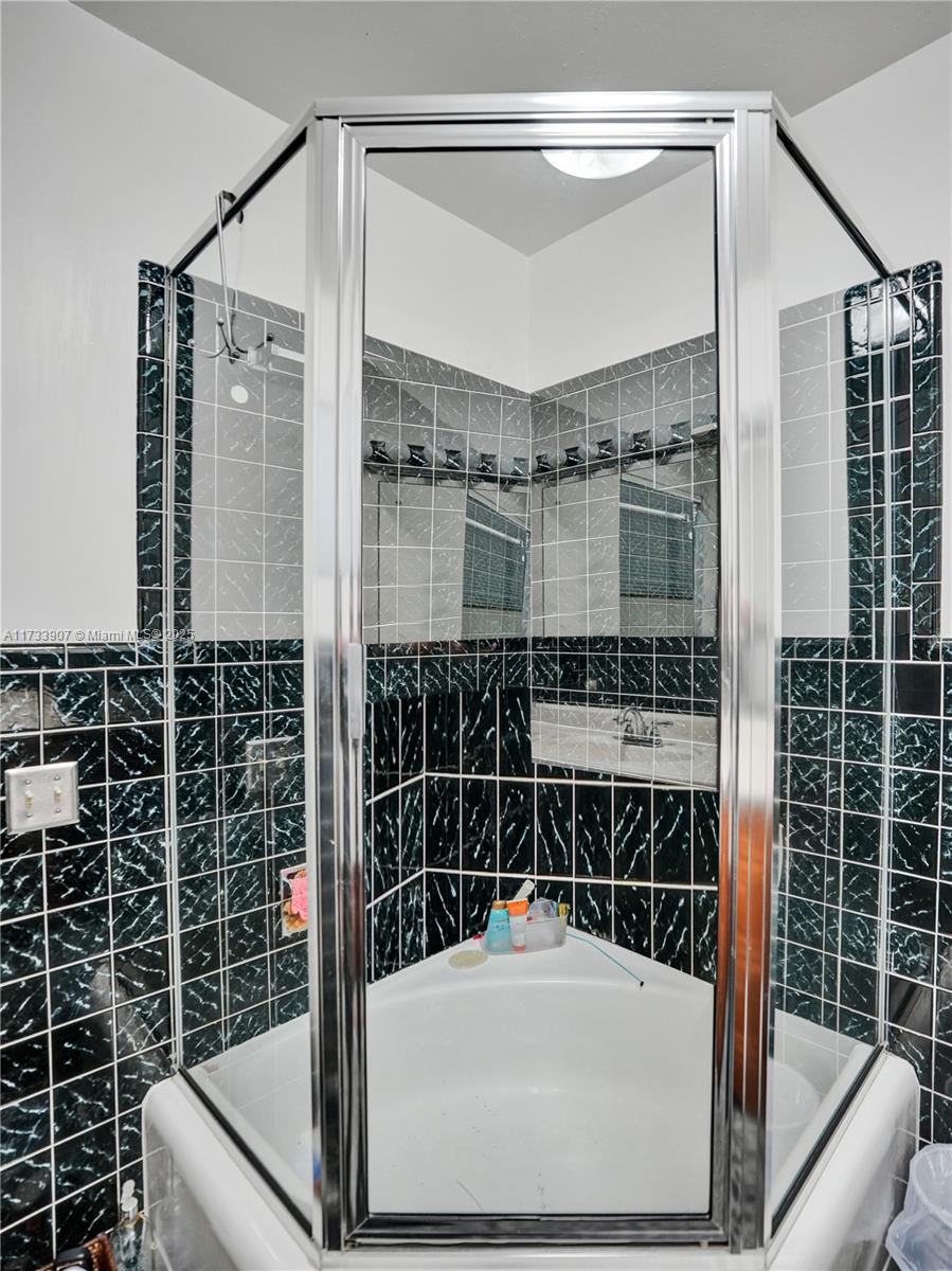 SOUTH NEW RIVER ISLES SEC - Residential