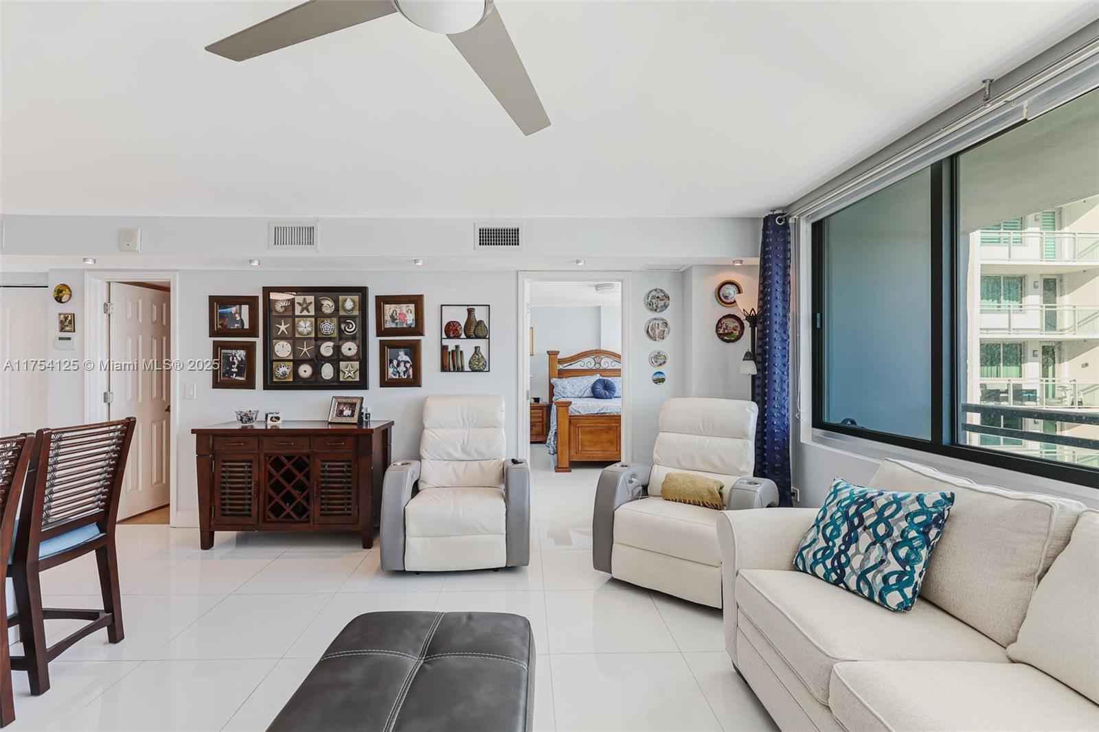 BURLEIGH HOUSE CONDO - Residential