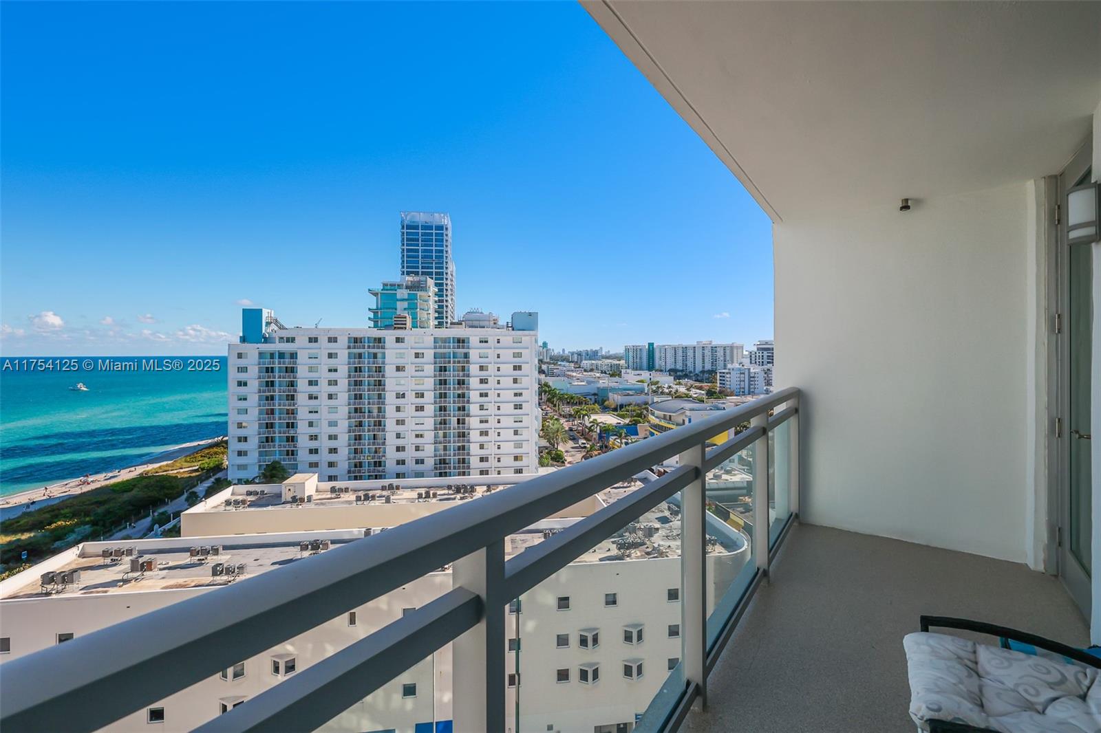 BURLEIGH HOUSE CONDO - Residential