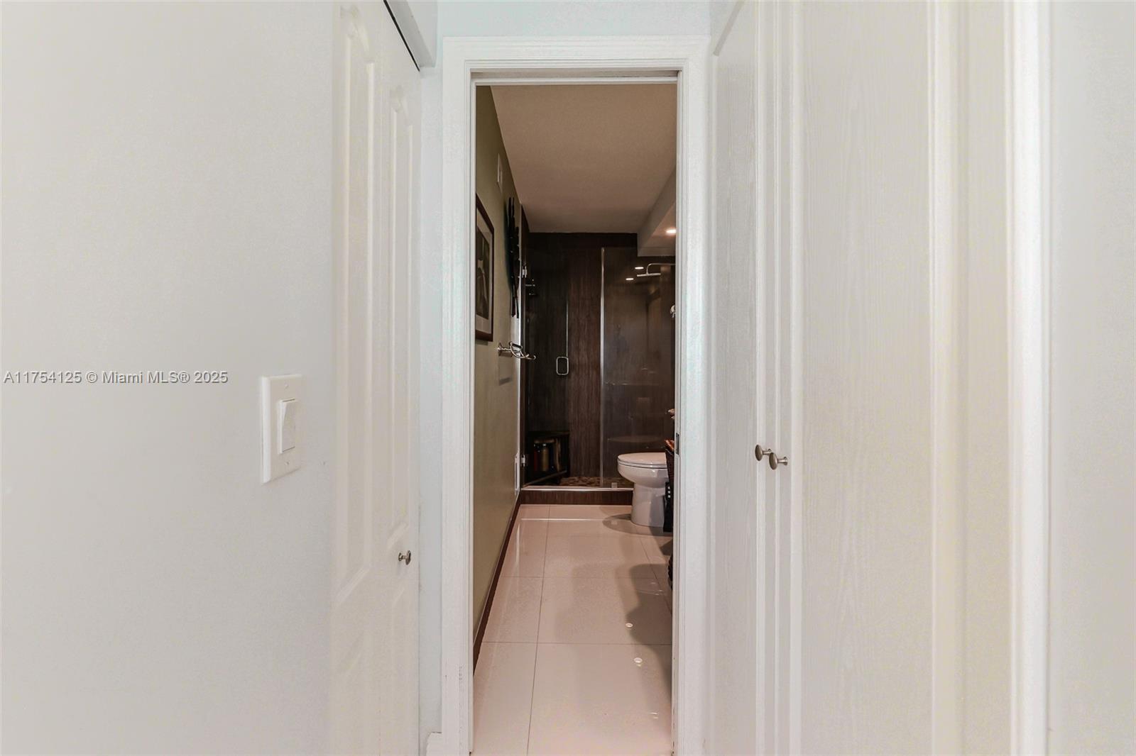 BURLEIGH HOUSE CONDO - Residential