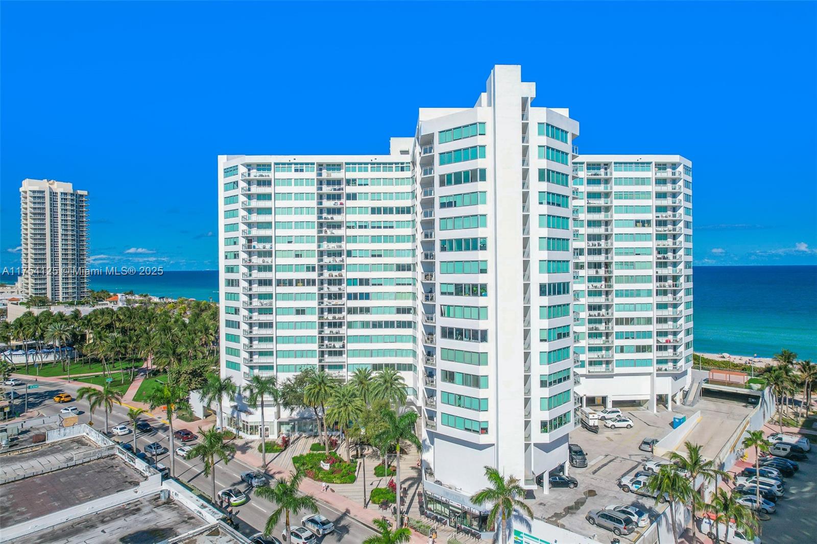 BURLEIGH HOUSE CONDO - Residential
