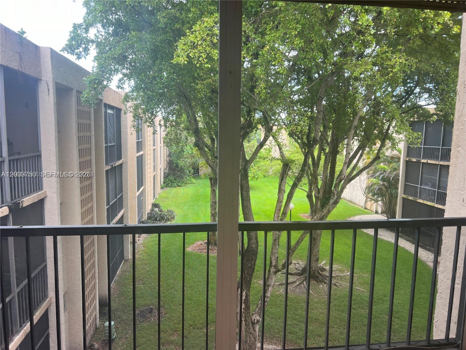 8401 SW 107th Ave 322E - Image 1