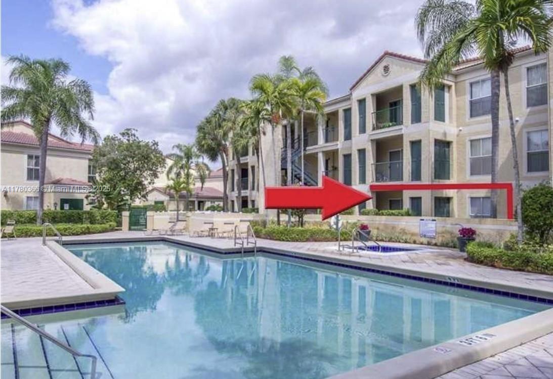 SAVANNAH AT RIVERSIDE CON - Residential