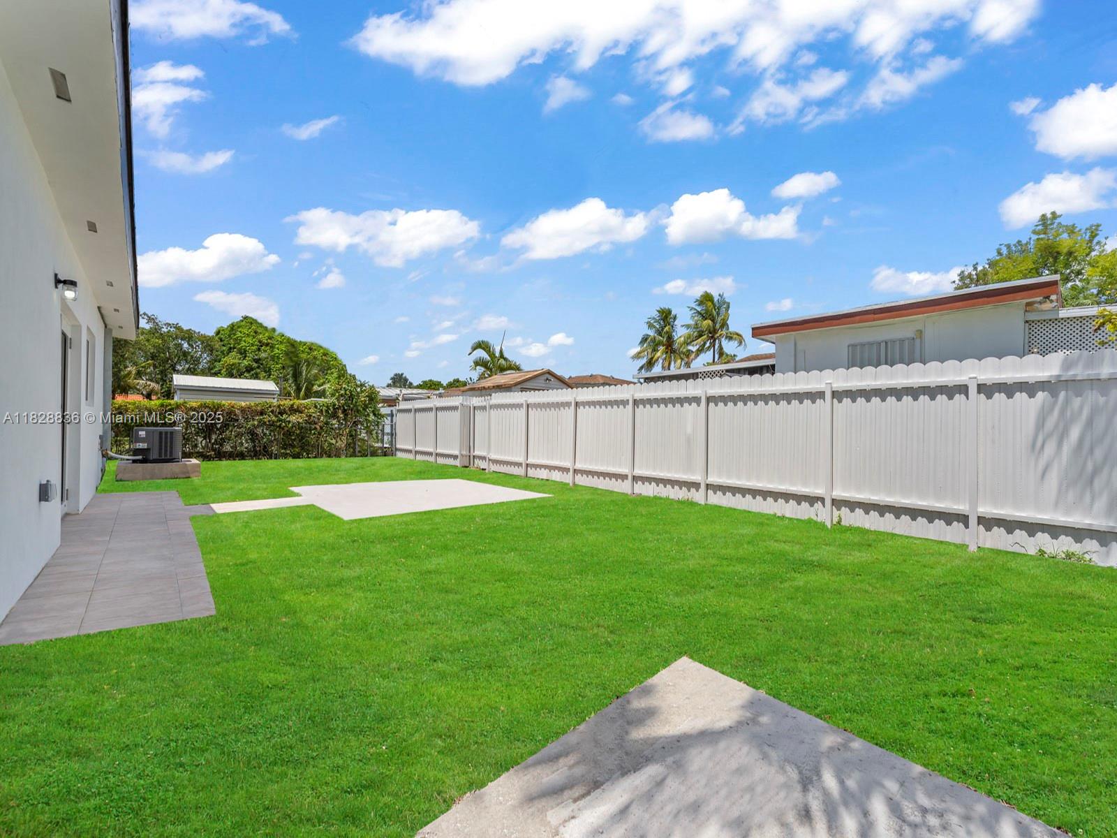 DEAL MANOR - Residential