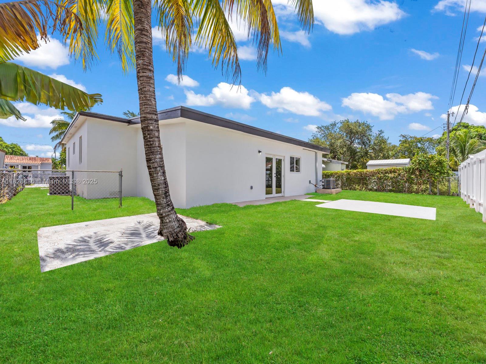 DEAL MANOR - Residential