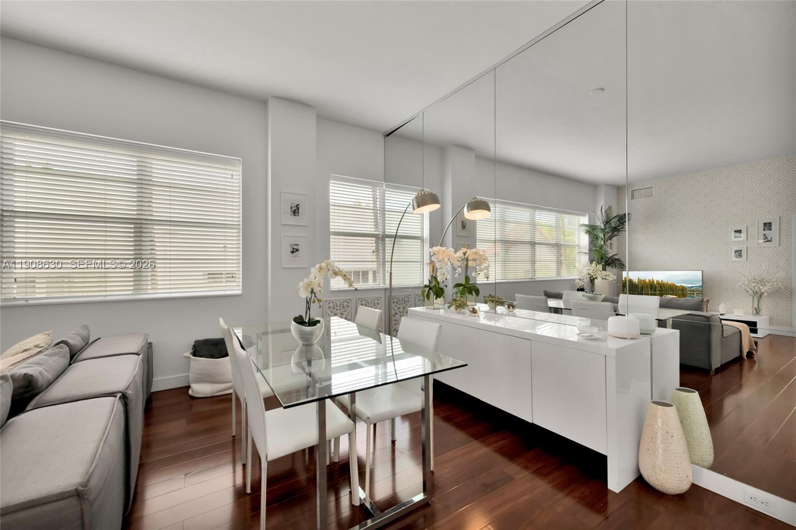 THE NOLOBI CONDO - Residential