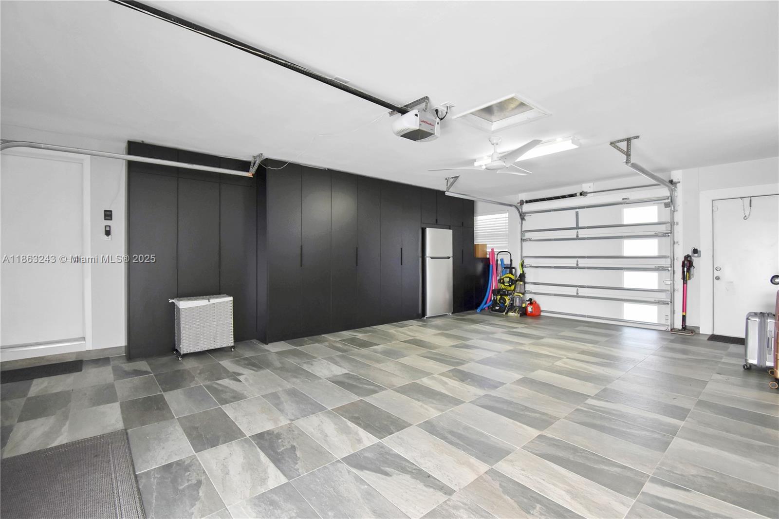 BISCAYNE GARDENS SEC E PA - Residential