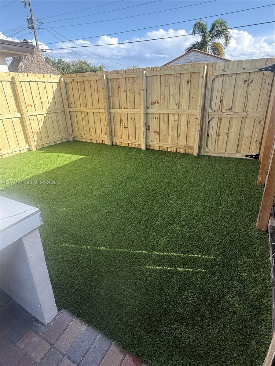 BOULEVARD HEIGHTS SEC 8 - Residential Lease