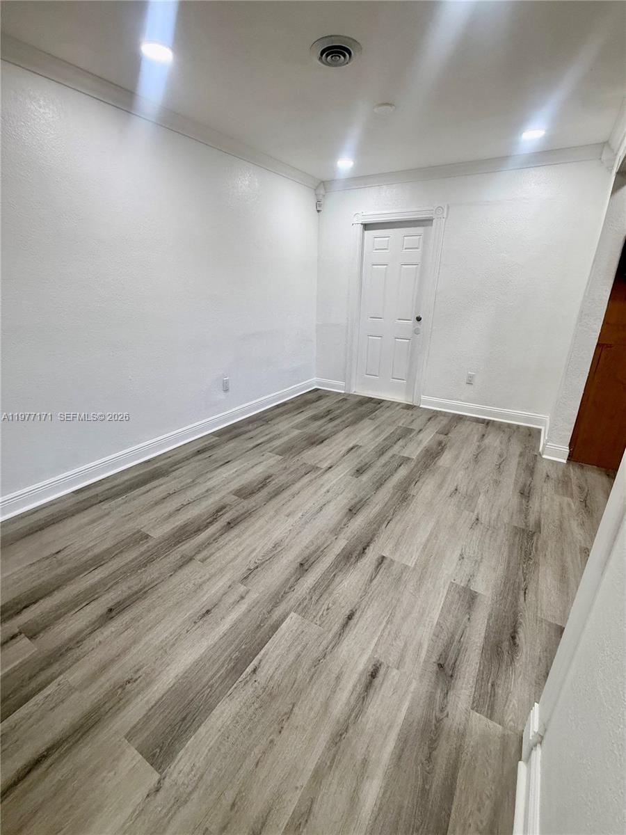 BOULEVARD HEIGHTS SEC 8 - Residential Lease