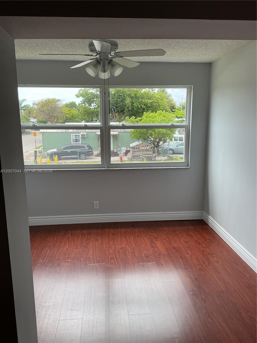 BLUE LAKE TOWNHOUSES COND - Residential