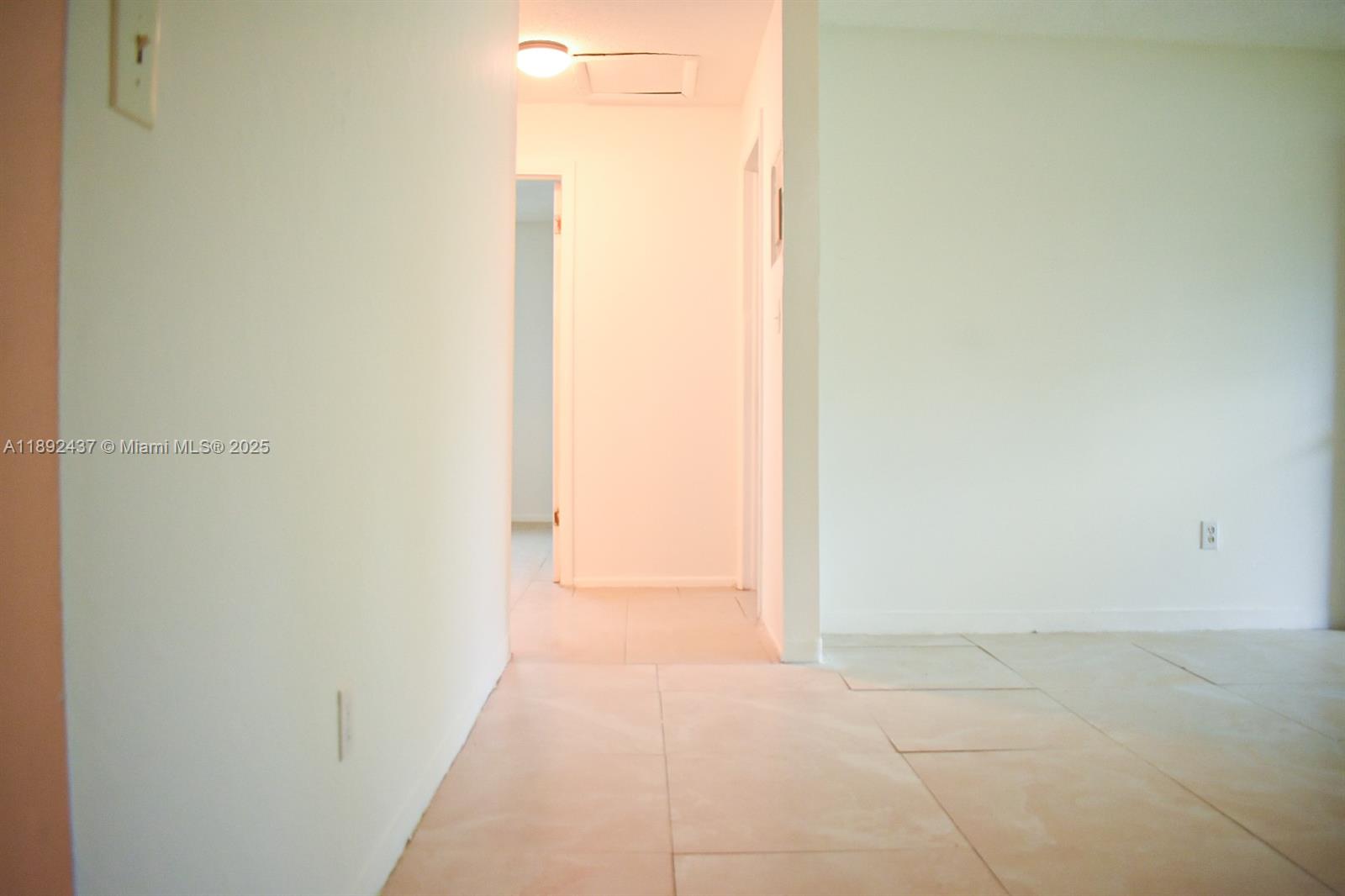 EAST GULFAIR - Residential Lease