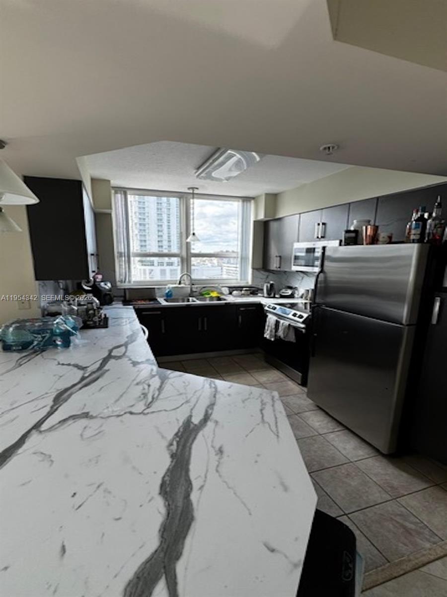 CITE CONDO - Residential