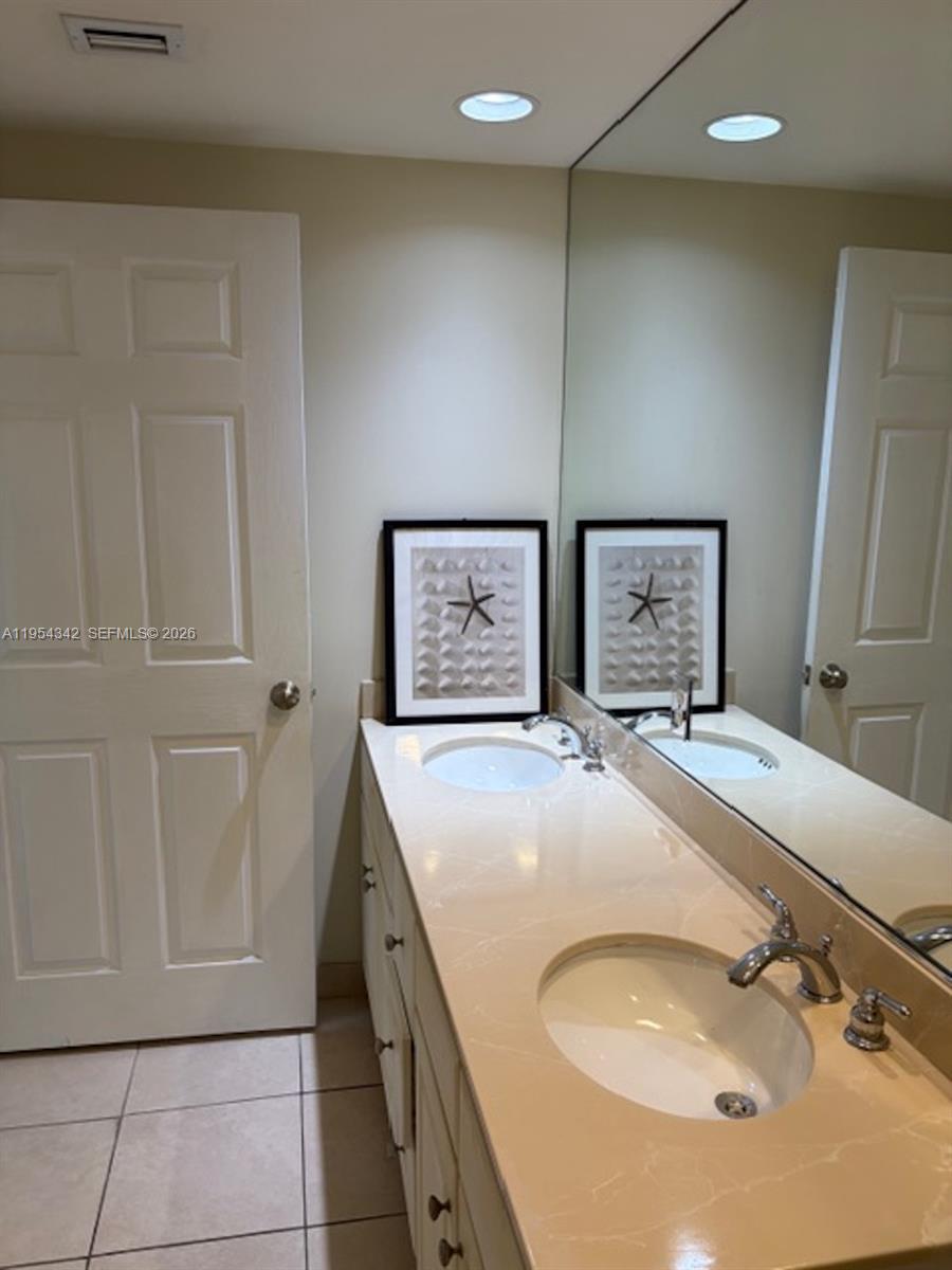 CITE CONDO - Residential