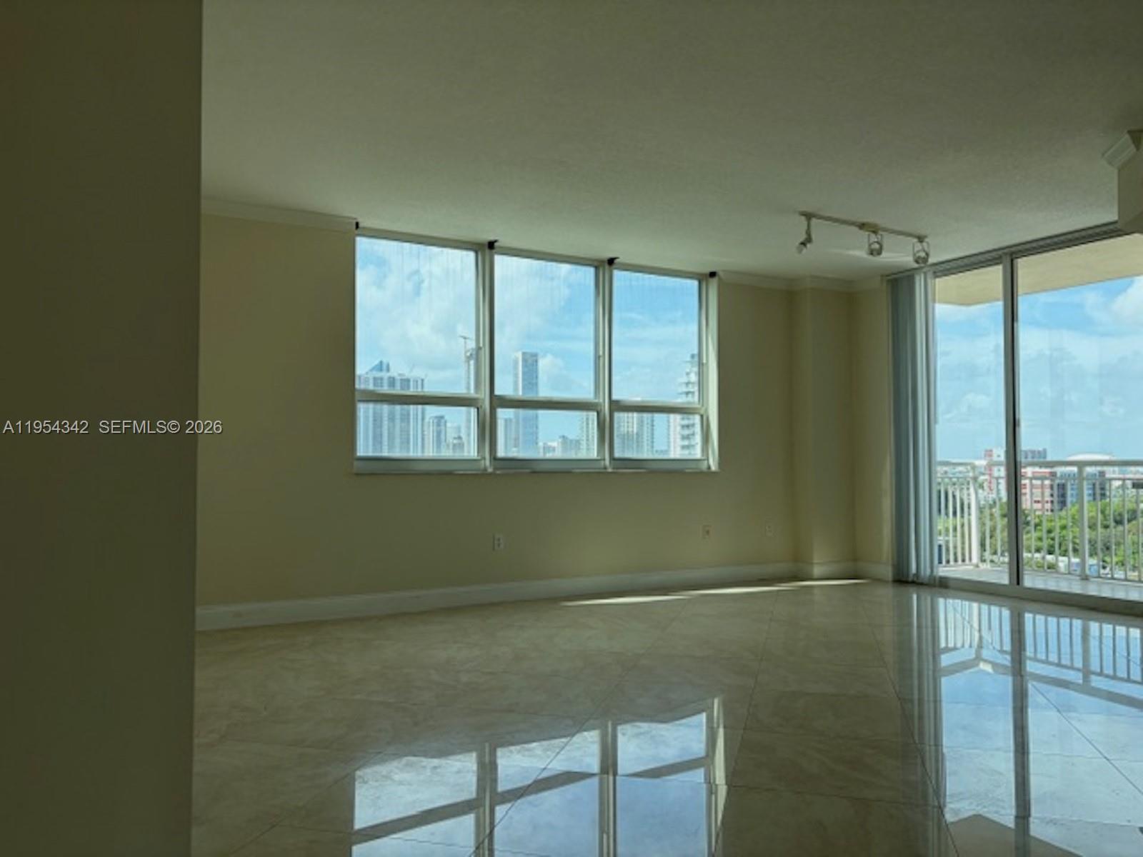 CITE CONDO - Residential