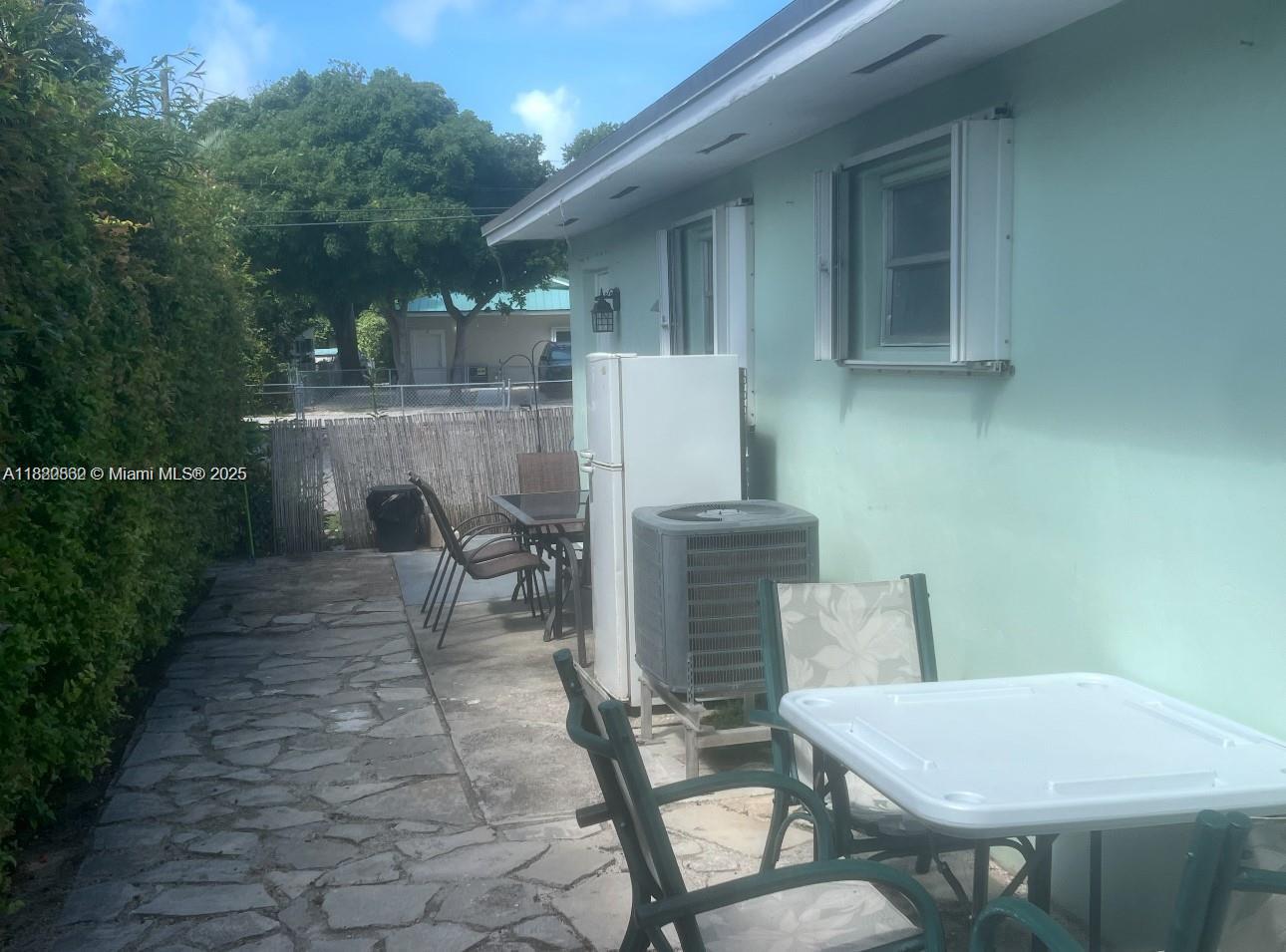 KEY LARGO PARK AMD - Residential Lease