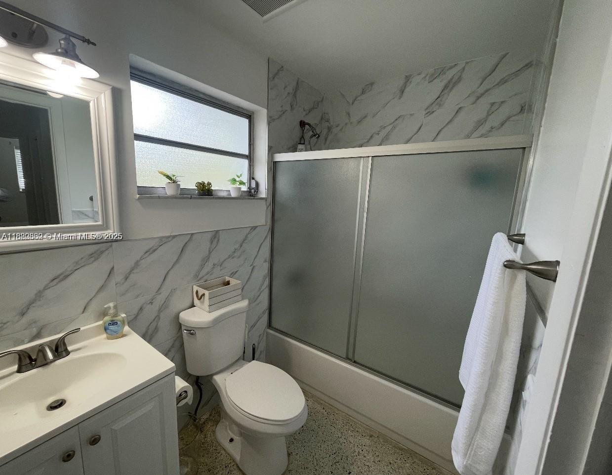 KEY LARGO PARK AMD - Residential Lease