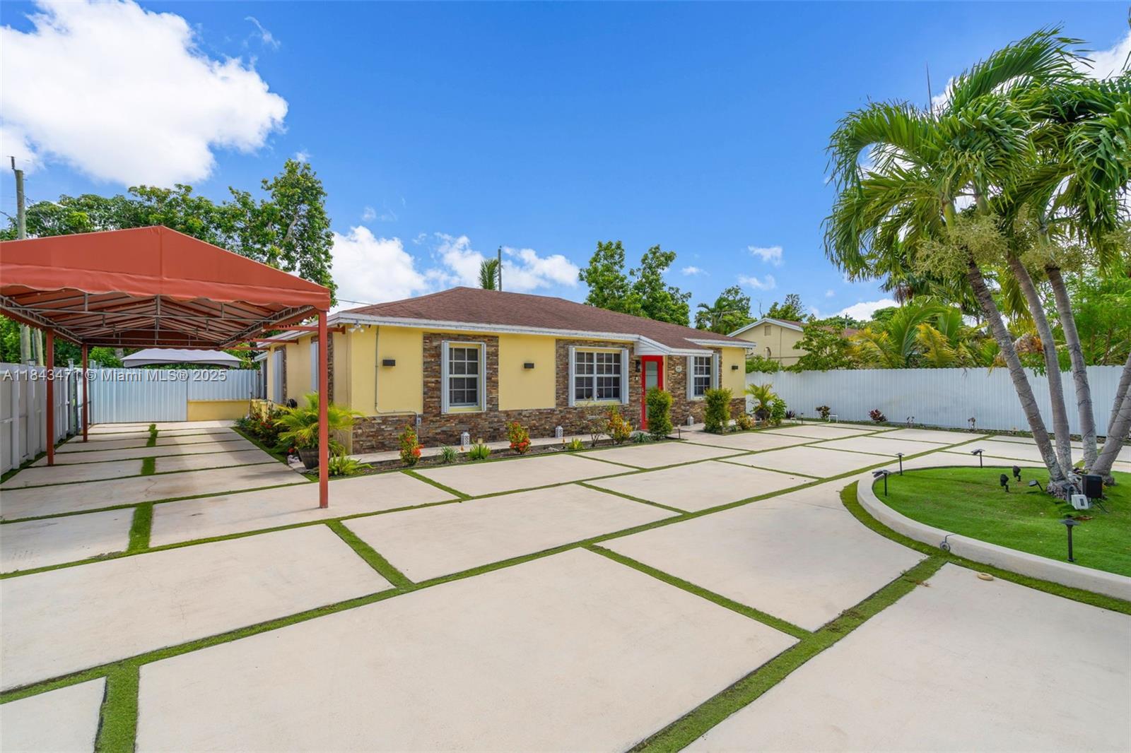 302 NW 100th St