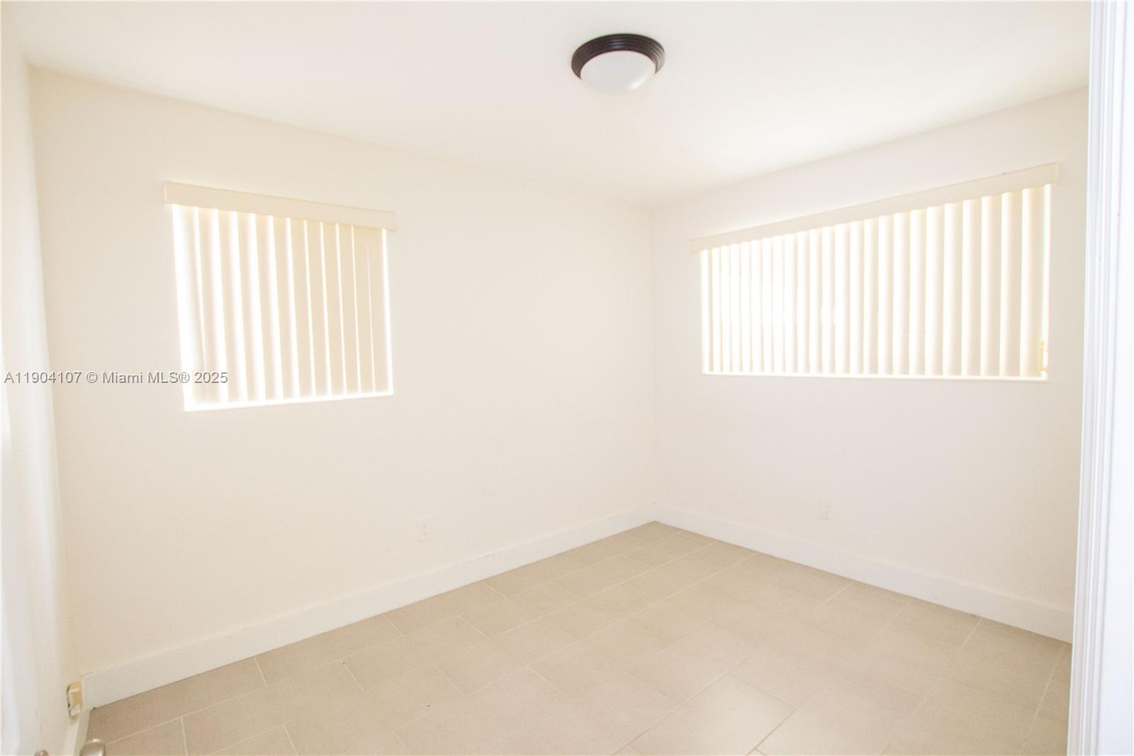 BOULEVARD HEIGHTS SEC NIN - Residential Lease