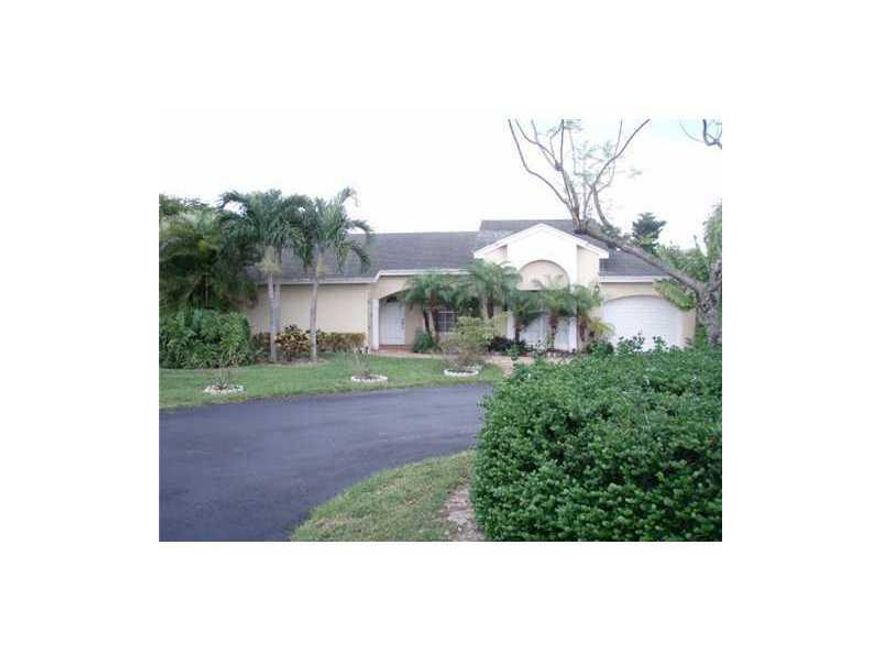 UNIQUE OPPORTUNITY! COME AND SEE THIS MARVELOUS HOUSE LOCATED IN THE VERY COVETED DORL PARK!!! BEAUTIFUL HOME WITH MANY UPGRADES, GREAT A RATED SCHOOLS, QUIET CUL DE SAC, GATED COMMUNITY, 24 HR SECURITY, POOL AND CLUBHOUSE. MUST SEE!!!!