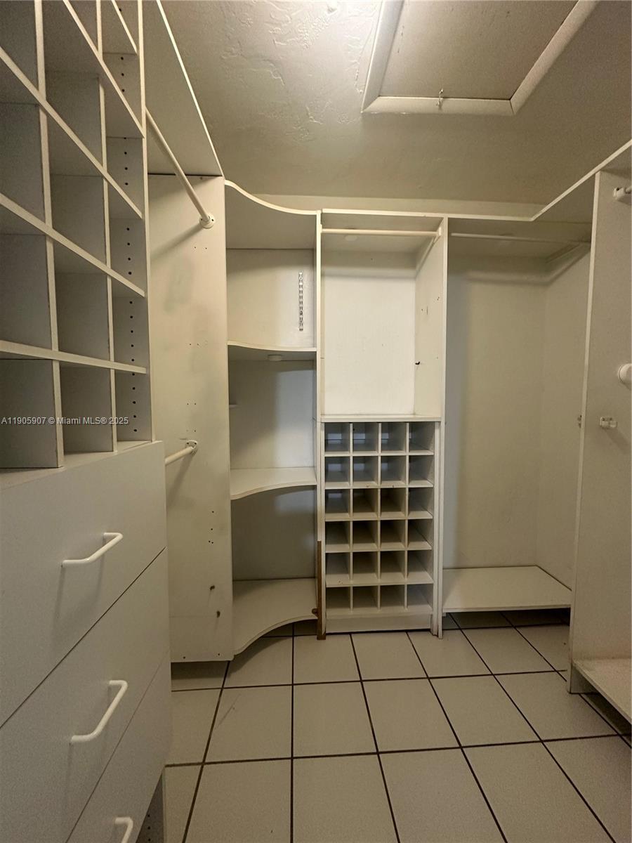 COURTYARDS OF HIALEAH CON - Residential Lease