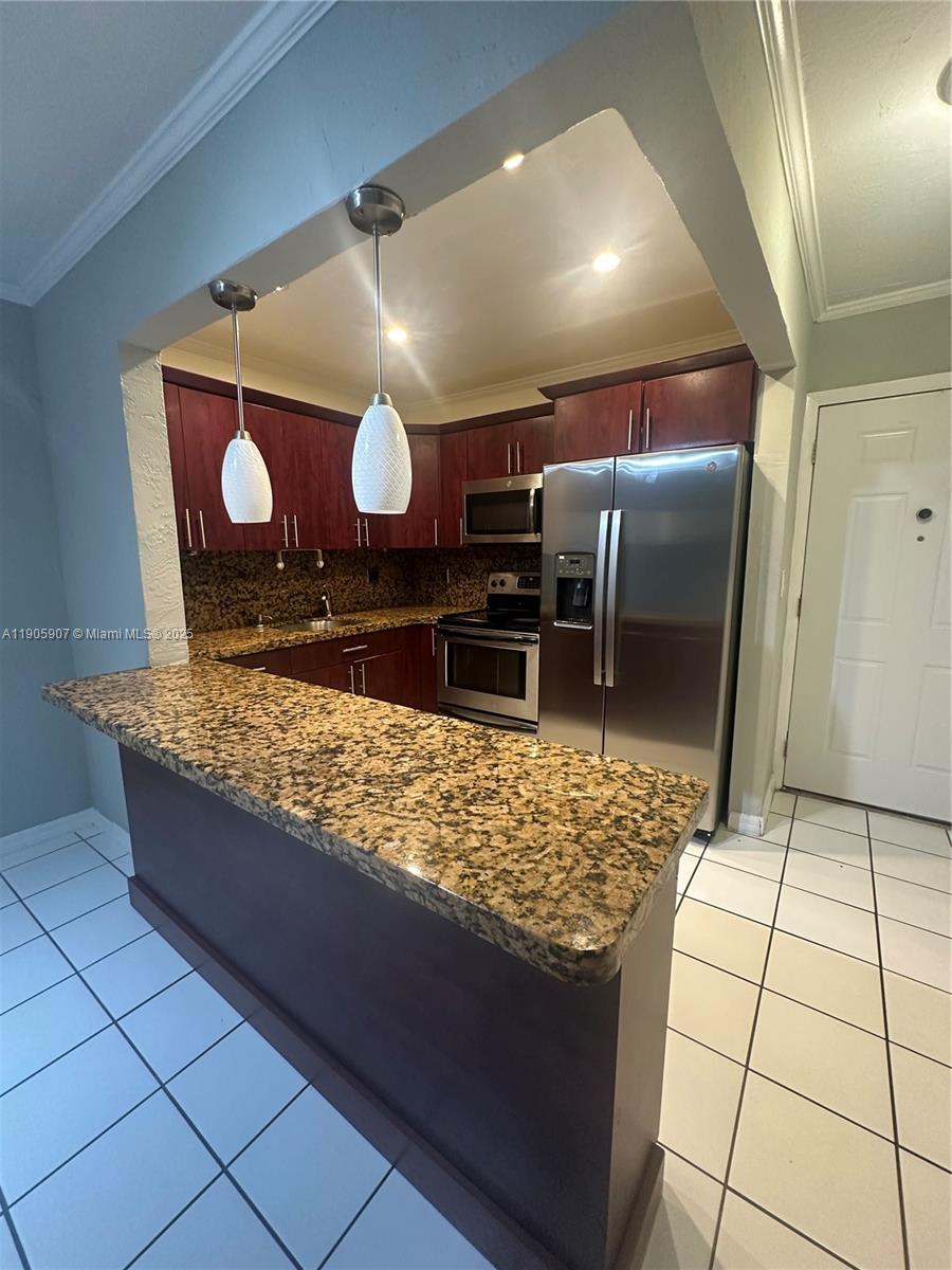 COURTYARDS OF HIALEAH CON - Residential Lease