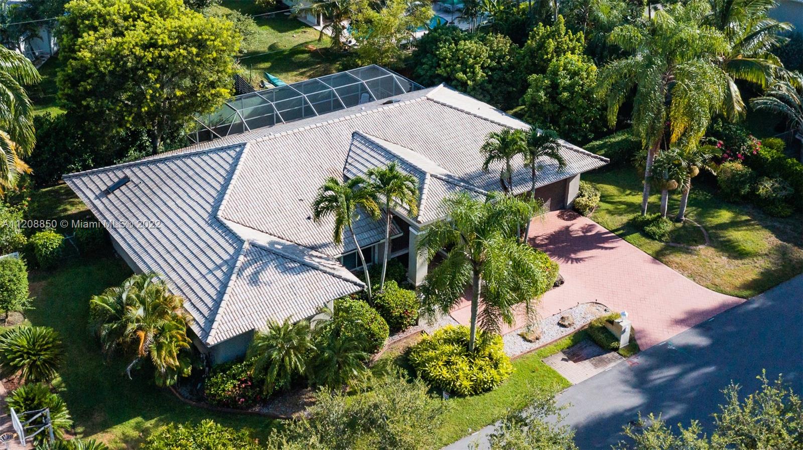 OLD CUTLER PALMS - Residential