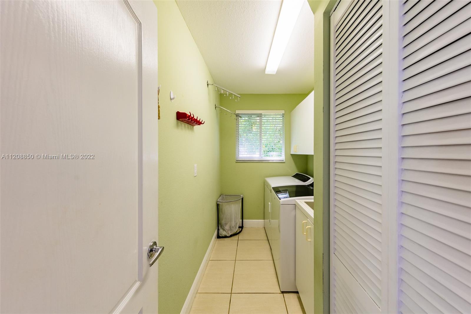 OLD CUTLER PALMS - Residential