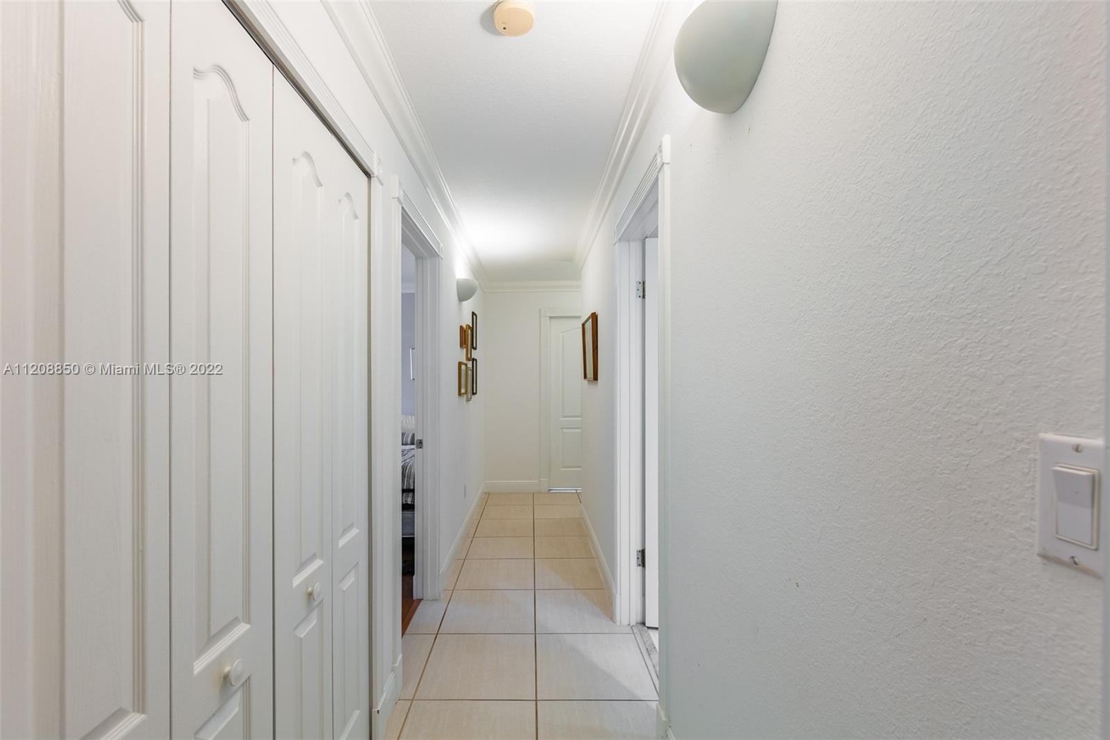 OLD CUTLER PALMS - Residential