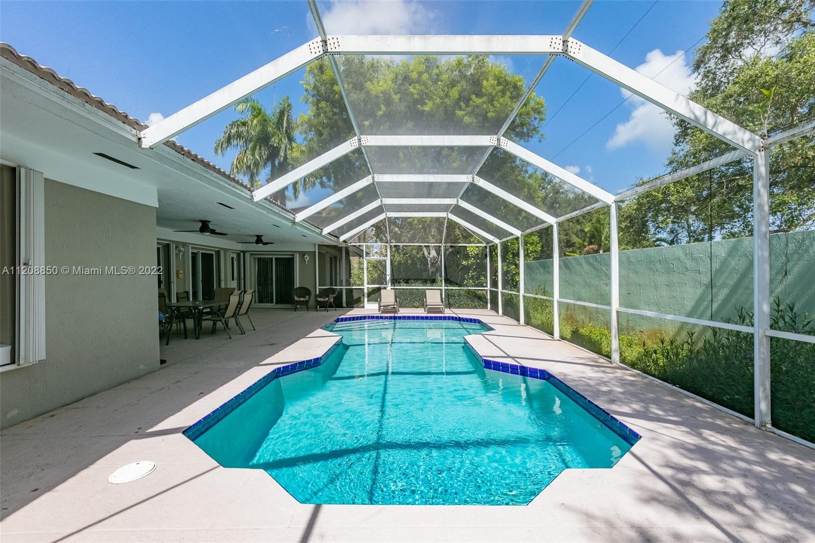 OLD CUTLER PALMS - Residential