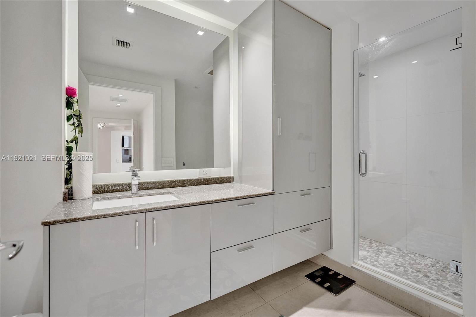 ATLANTIC I AT THE POINT C - Residential