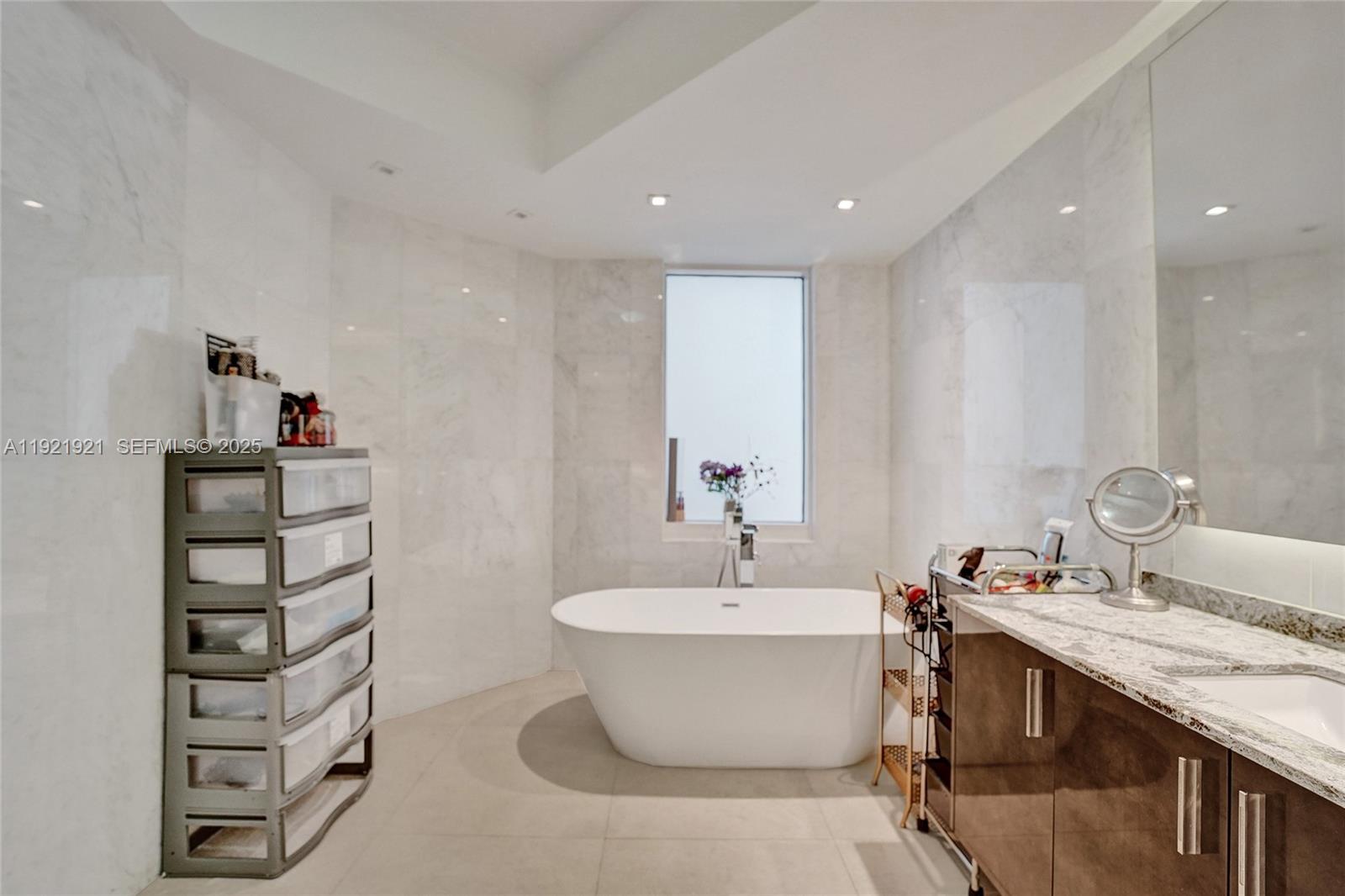 ATLANTIC I AT THE POINT C - Residential