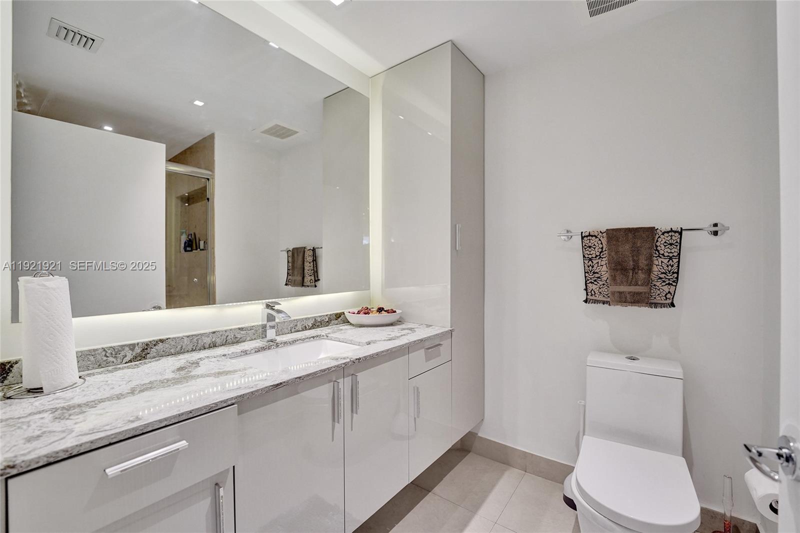 ATLANTIC I AT THE POINT C - Residential