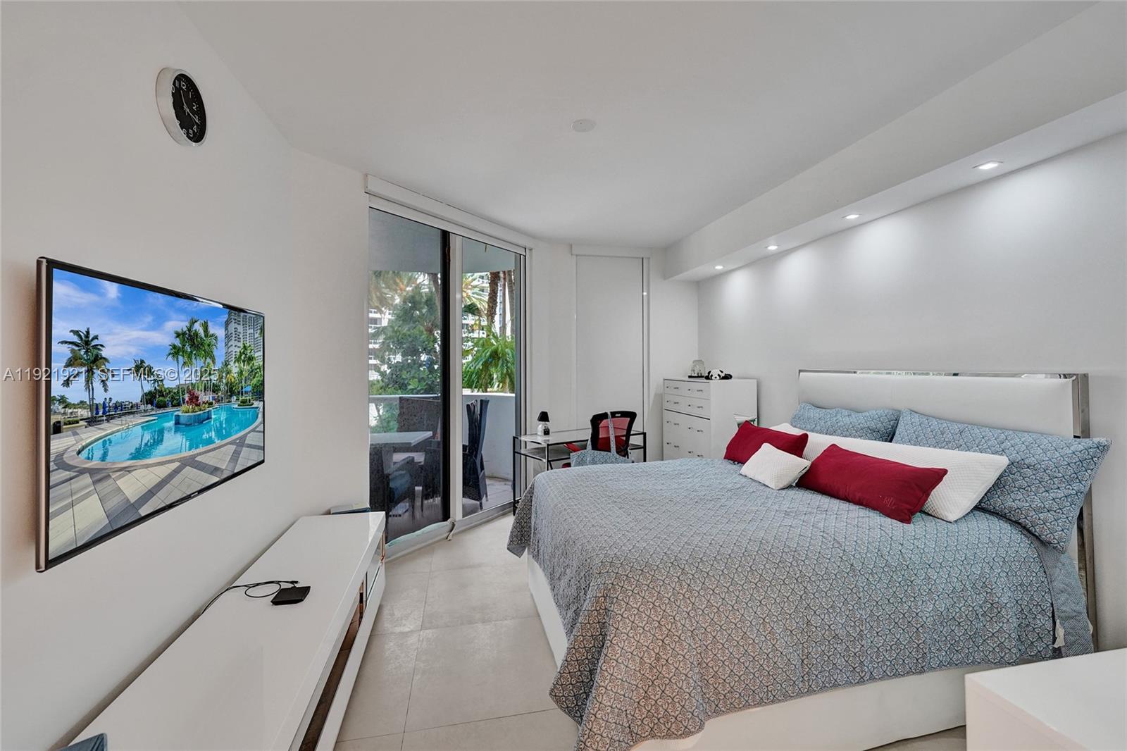 ATLANTIC I AT THE POINT C - Residential