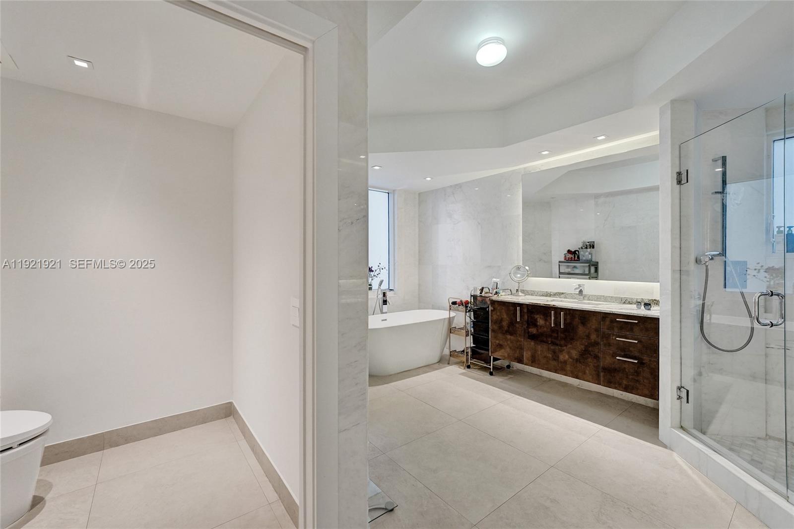 ATLANTIC I AT THE POINT C - Residential