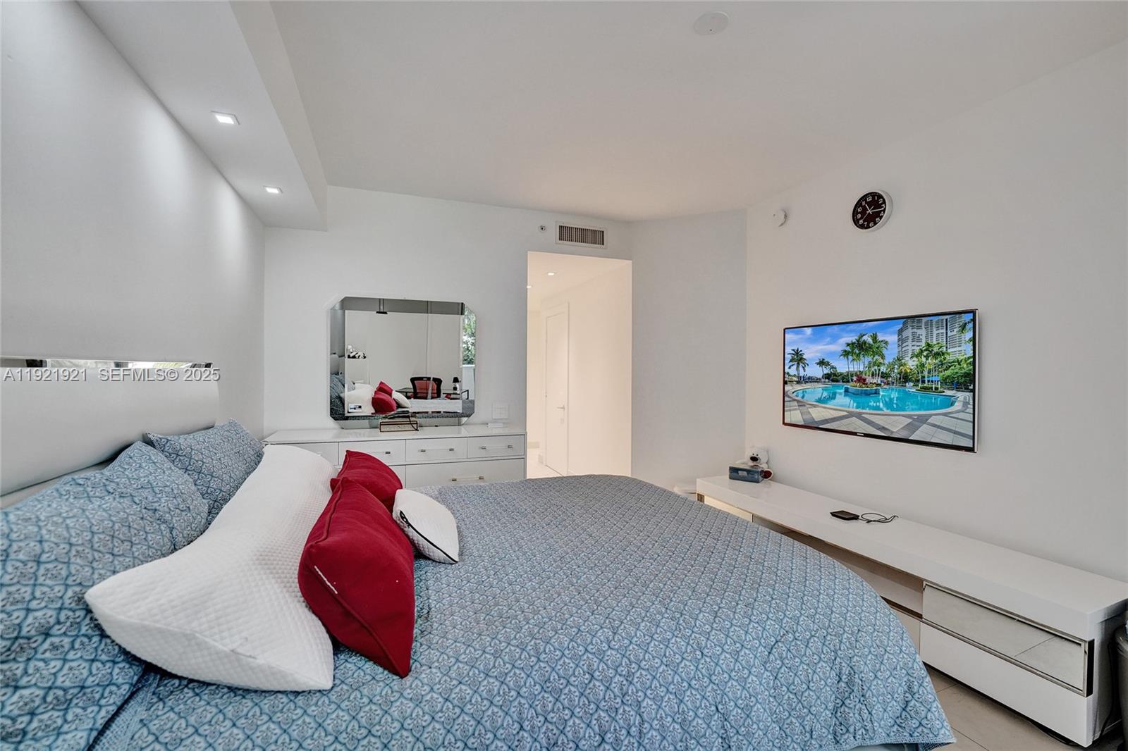 ATLANTIC I AT THE POINT C - Residential